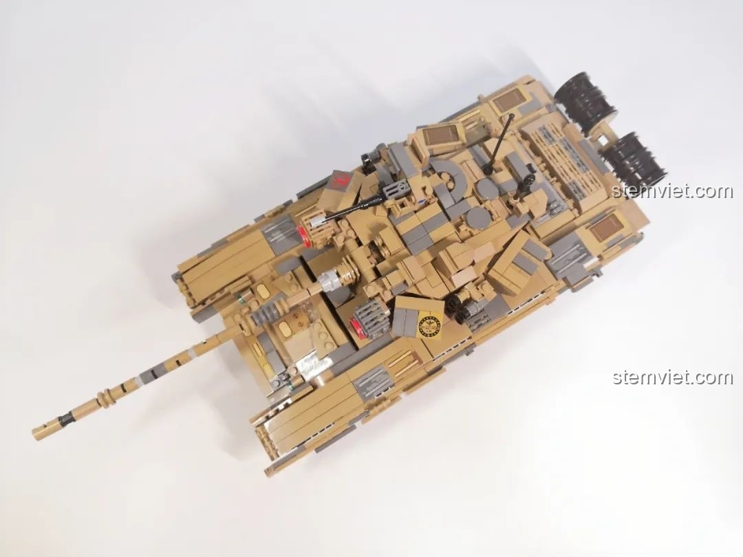 Chi tiết lắp ráp của xe tăng CaDA T-90 Tank.
