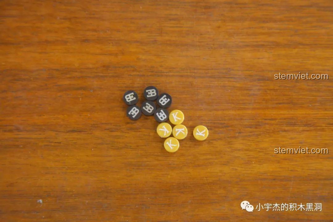 Các chi tiết logo Bugatti được in sẵn, một điểm cộng lớn cho bộ lắp ráp KBOX 10213 Siêu Xe Bugatti Vision Gran Turismo.