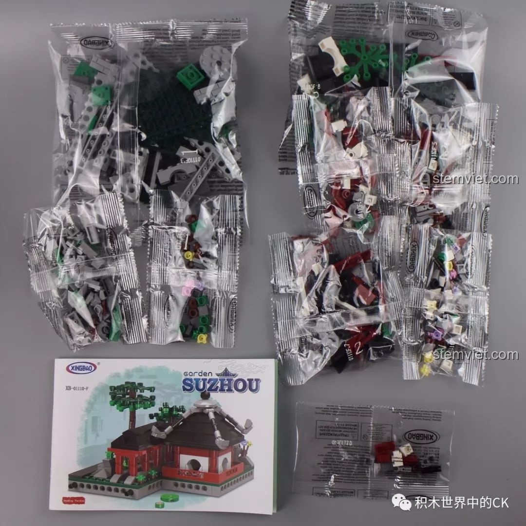 Các túi mảnh ghép và sách hướng dẫn bên trong hộp Hàm Thanh Đình, chuẩn bị cho công đoạn cuối.