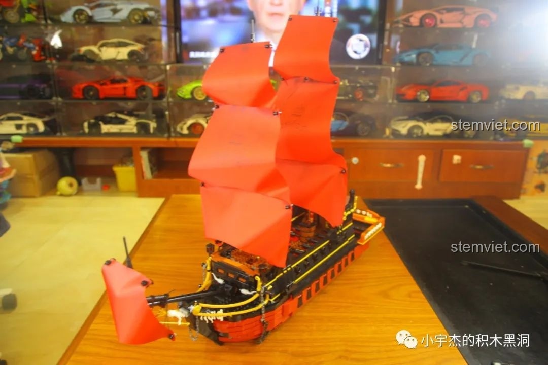 Chi tiết mảnh ghép túi 18 của đồ chơi lắp ráp 002 giá rẻ.