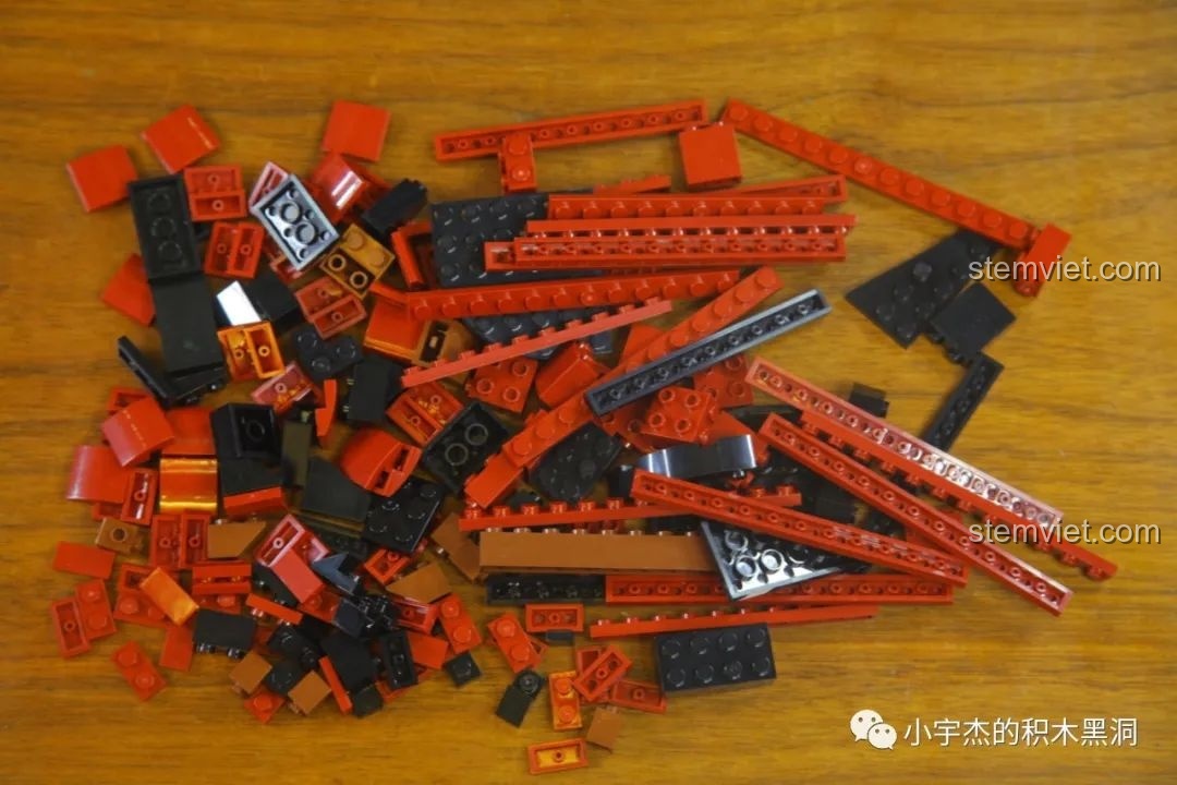 Chi tiết mảnh ghép túi 4 của bộ lắp ráp Mô hình Tàu Hải Tặc Nữ Hoàng Anne Báo Thù DK 6002.