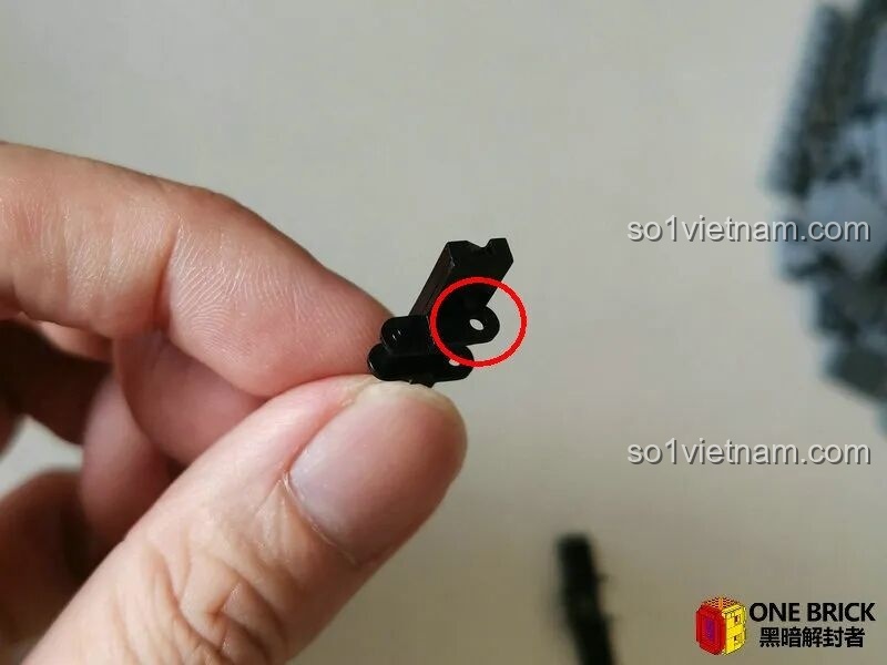 Mắt xích nhỏ 2 đơn vị của Sluban M38B0851 có thiết kế lỗ tròn, giúp các mắt xích liên kết với nhau rất chắc chắn, khó bị bung.