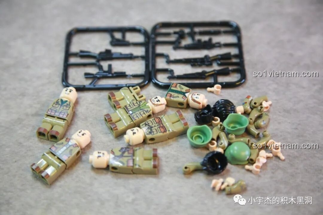 Các chi tiết để lắp ráp minifigure lính tăng Mỹ, bao gồm thân, đầu, tóc, mũ và vũ khí.