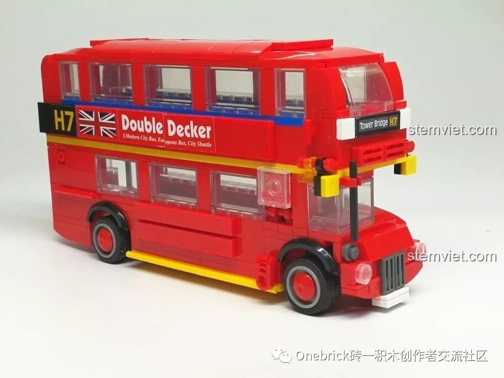 Chi tiết nhựa trong suốt của xe buýt đỏ hai tầng London Sluban.