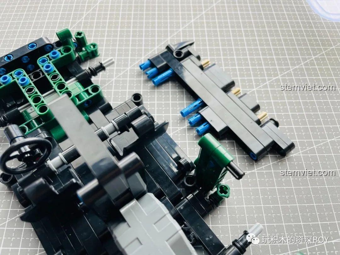 Các túi chi tiết cho phần 2: ốp ngoại thất và khu cắm trại của bộ SY 8316.