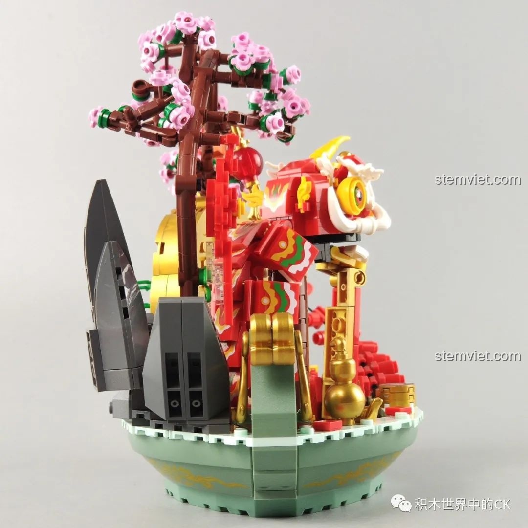 Chi tiết thỏi vàng in chữ 'Ngưu' (Bò) trong bộ Bồn Tụ Bảo Phú Quý Pantasy 18003, biểu tượng năm con trâu.