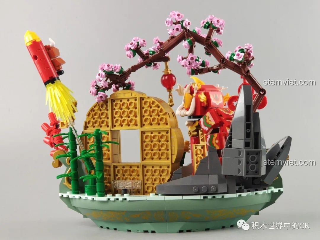 Cận cảnh các chi tiết thỏi vàng, đồng xu và chữ 'Phúc' trong bộ Bồn Tụ Bảo Phú Quý Pantasy 18003.