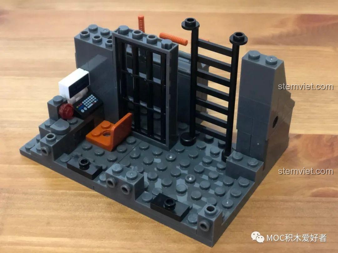 Chi tiết trạm liên lạc bên trong pháo đài của bộ mô hình Thế Chiến II M38 B0861 chất lượng cao.