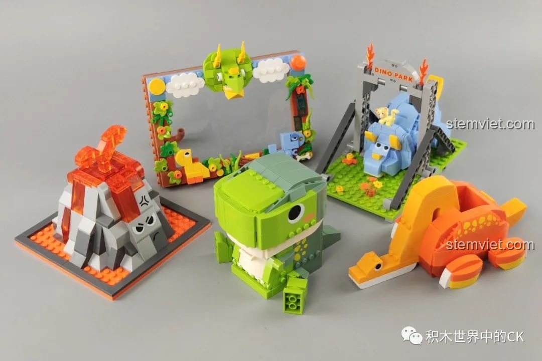 Chi tiết trang trí bàn học với bộ lắp ráp khủng long Fun Desk JAKI