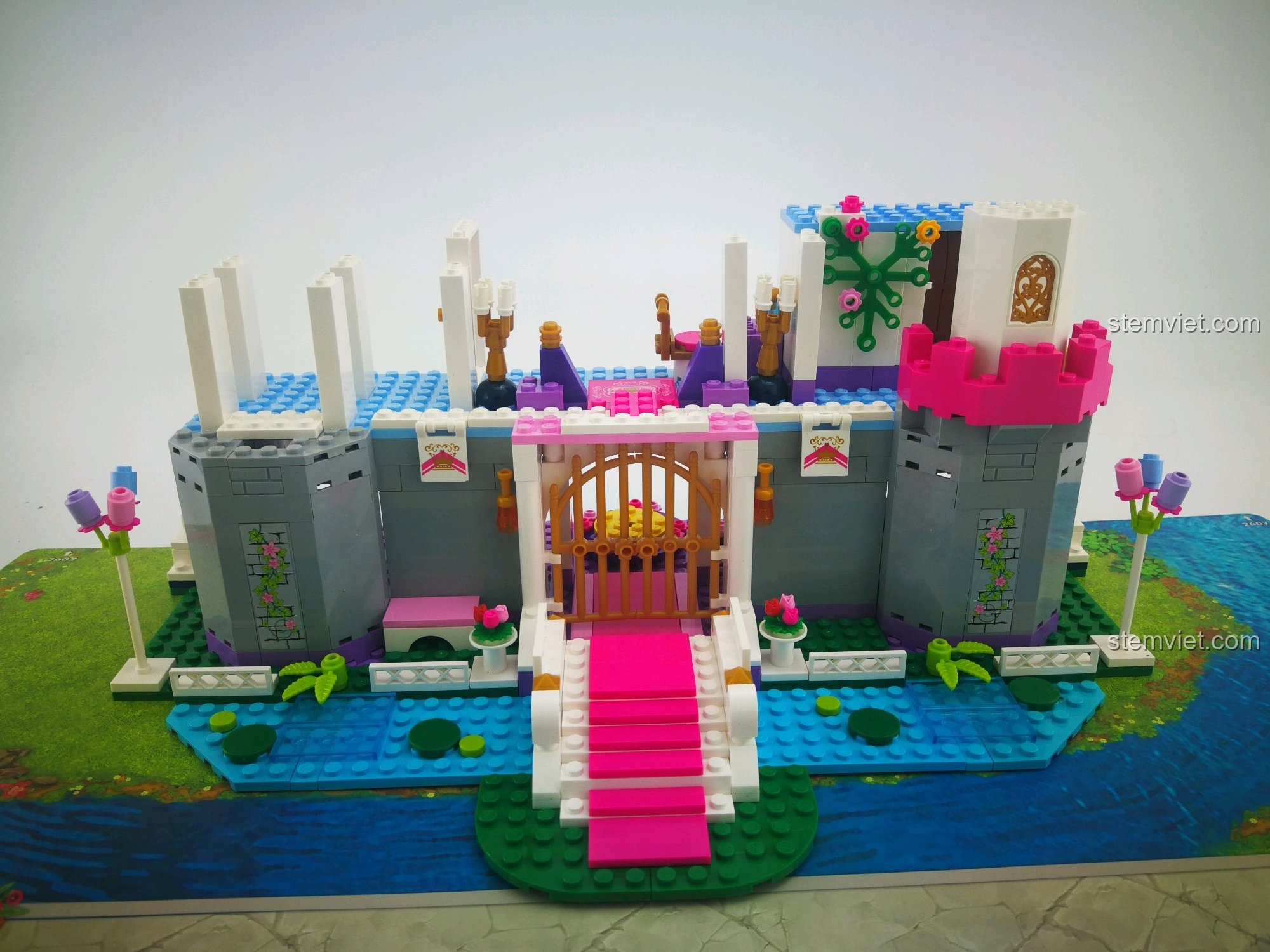 Chi tiết trang trí tường lâu đài Enlighten 2612