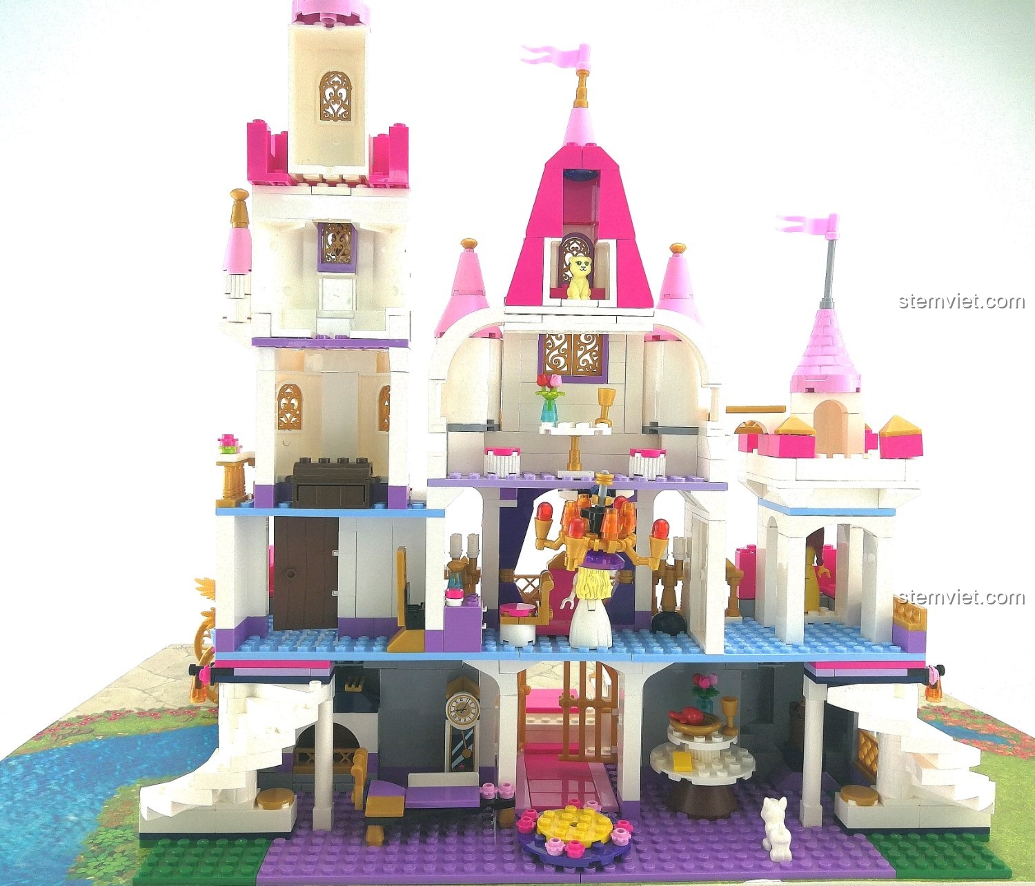 Chi tiết trang trí tường lâu đài Enlighten 2612