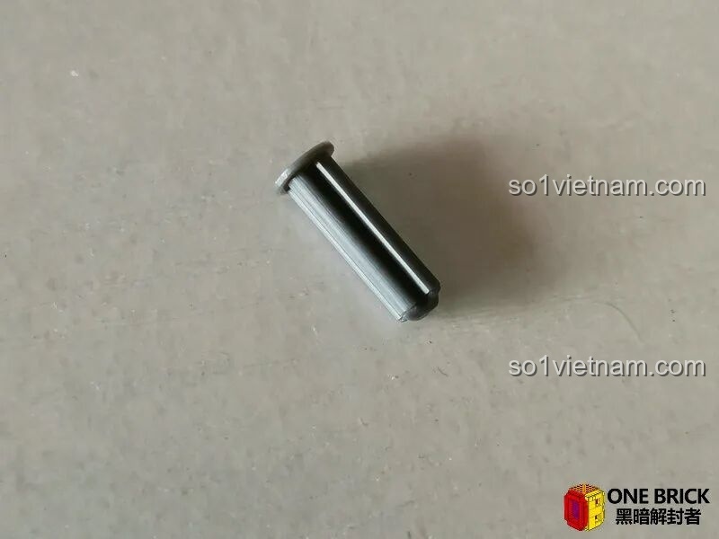 Chi tiết độc quyền của Sluban: trục dài 2 đơn vị có gờ chặn, rất hữu ích trong các kết cấu hẹp và cần độ chính xác cao.