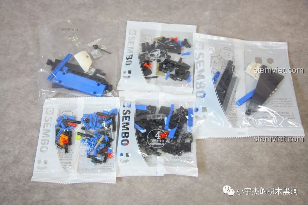 Các túi chi tiết nhỏ bên trong túi số 4 của bộ SEMBO 715006.