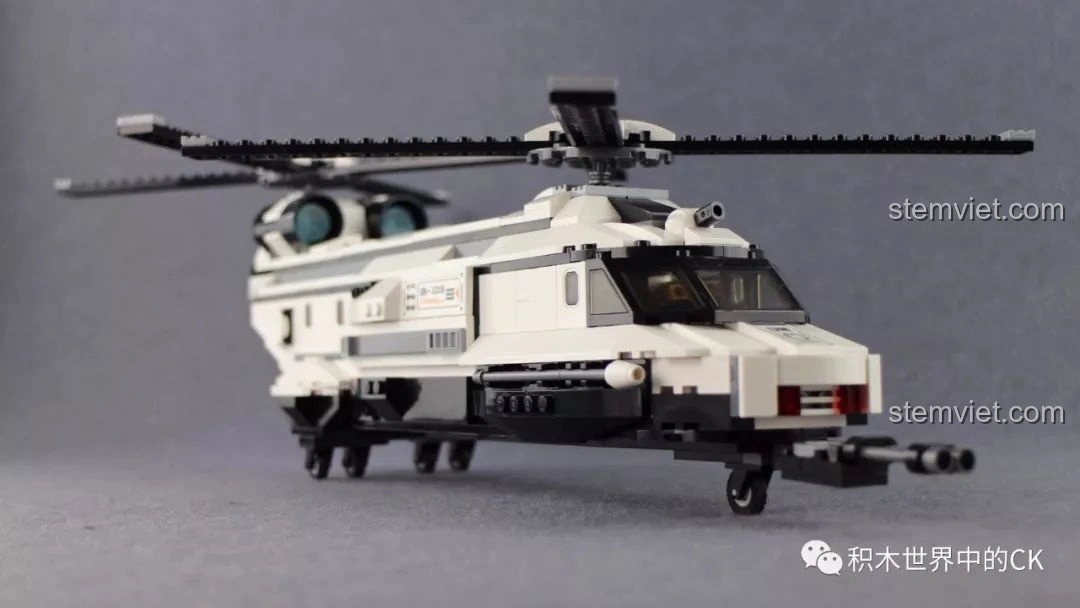 Cận cảnh cơ chế xoay cánh quạt của trực thăng vận tải quân sự trong bộ Qman 3208 Chiến Dịch Thiên Mạc.