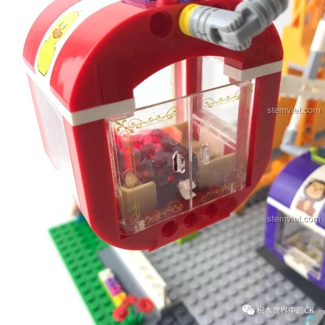 Mô hình Vòng Quay Mặt Trời Winner 7036 nhìn từ trên cao, khoe trọn cơ chế hoạt động.