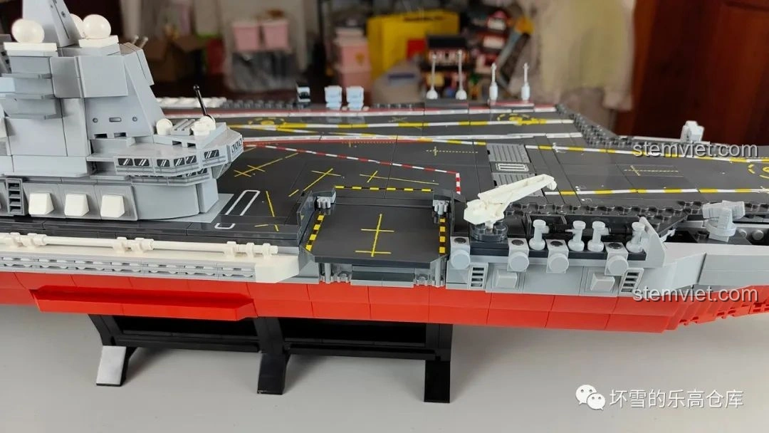 Cơ chế thang nâng máy bay của đồ chơi lắp ráp 1