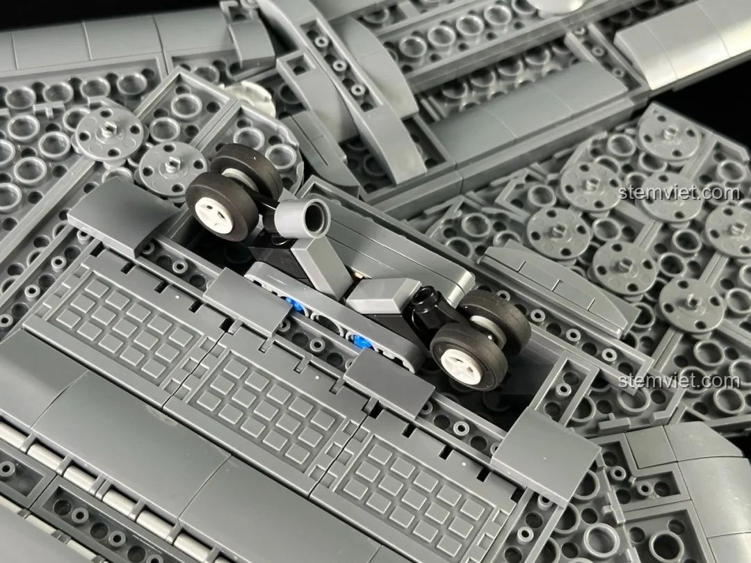 Cơ chế thu vào của càng đáp trước trên bộ đồ chơi lắp ghép máy bay ném bom chiến lược H-20 639026.