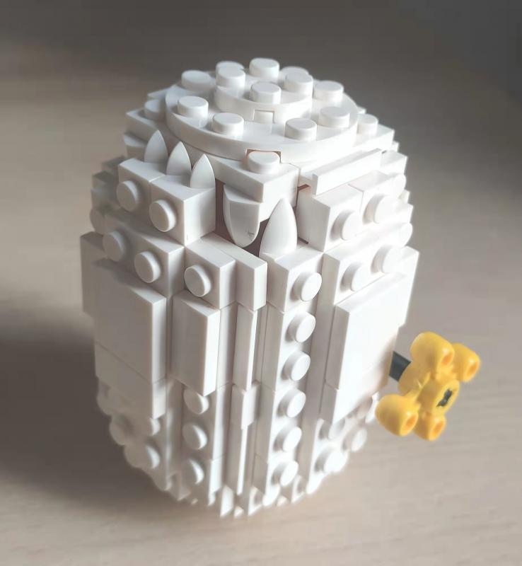 Mô hình gà con nở vỏ trứng Cool Toys Trend 03 đã lắp ráp hoàn chỉnh, thể hiện cơ chế nở độc đáo, phù hợp bé 6 tuổi, giá tốt.