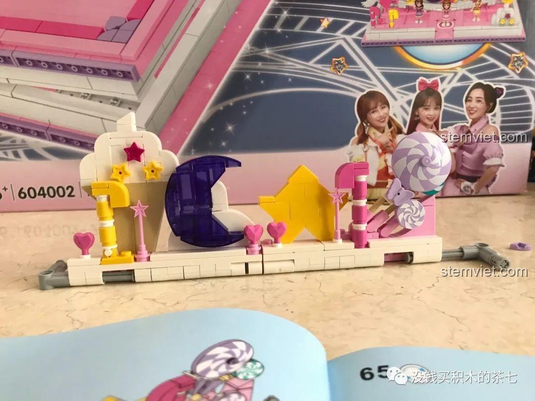 Dải trang trí sân khấu với kem, trăng, sao của bộ SEMBO 604002.