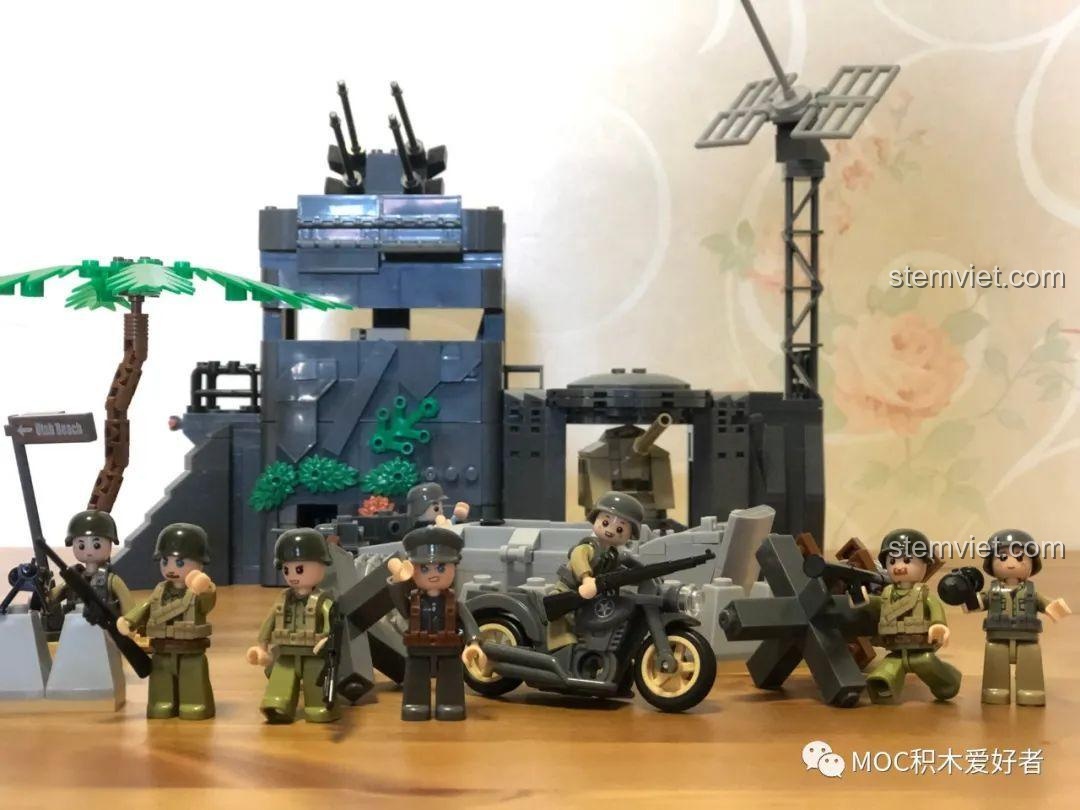 Toàn bộ 8 minifigures và xe mô tô trong bộ đồ chơi Thế Chiến II: Cuộc Đổ Bộ Normandy B0861.