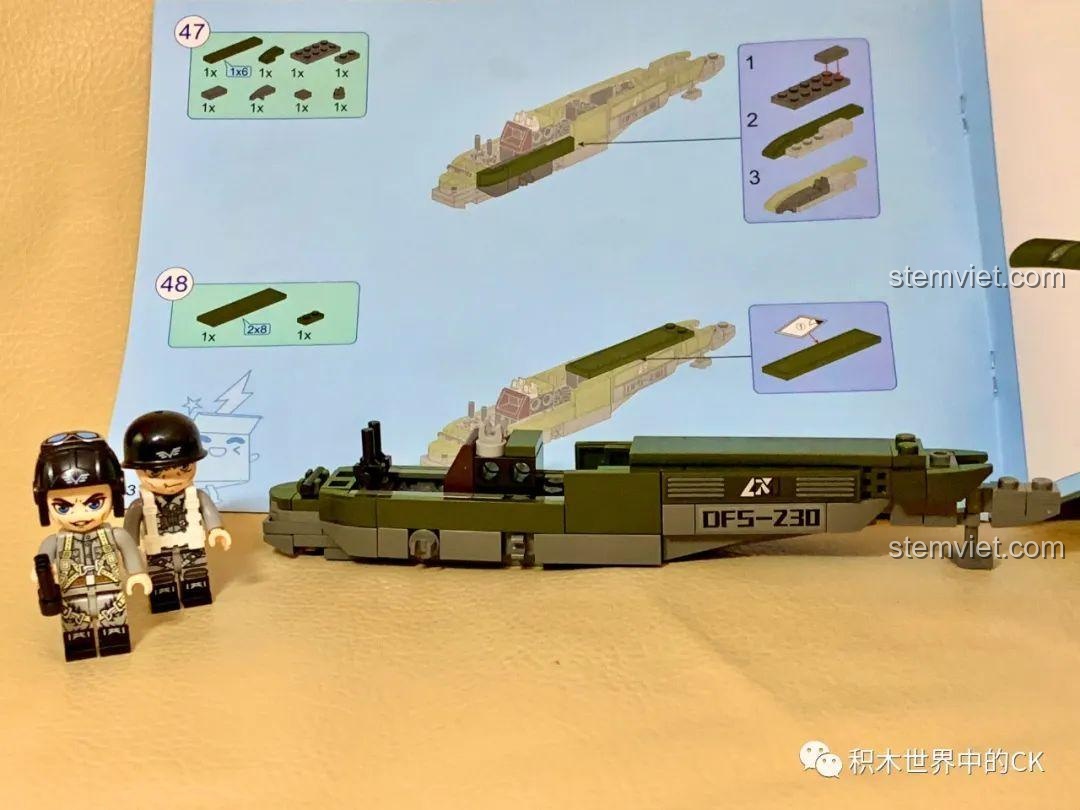 Đánh giá bộ lắp ráp Máy bay quân sự Đức DFS-230 Enlighten 21022: Quá trình lắp ráp theo hướng dẫn, có minifigure.