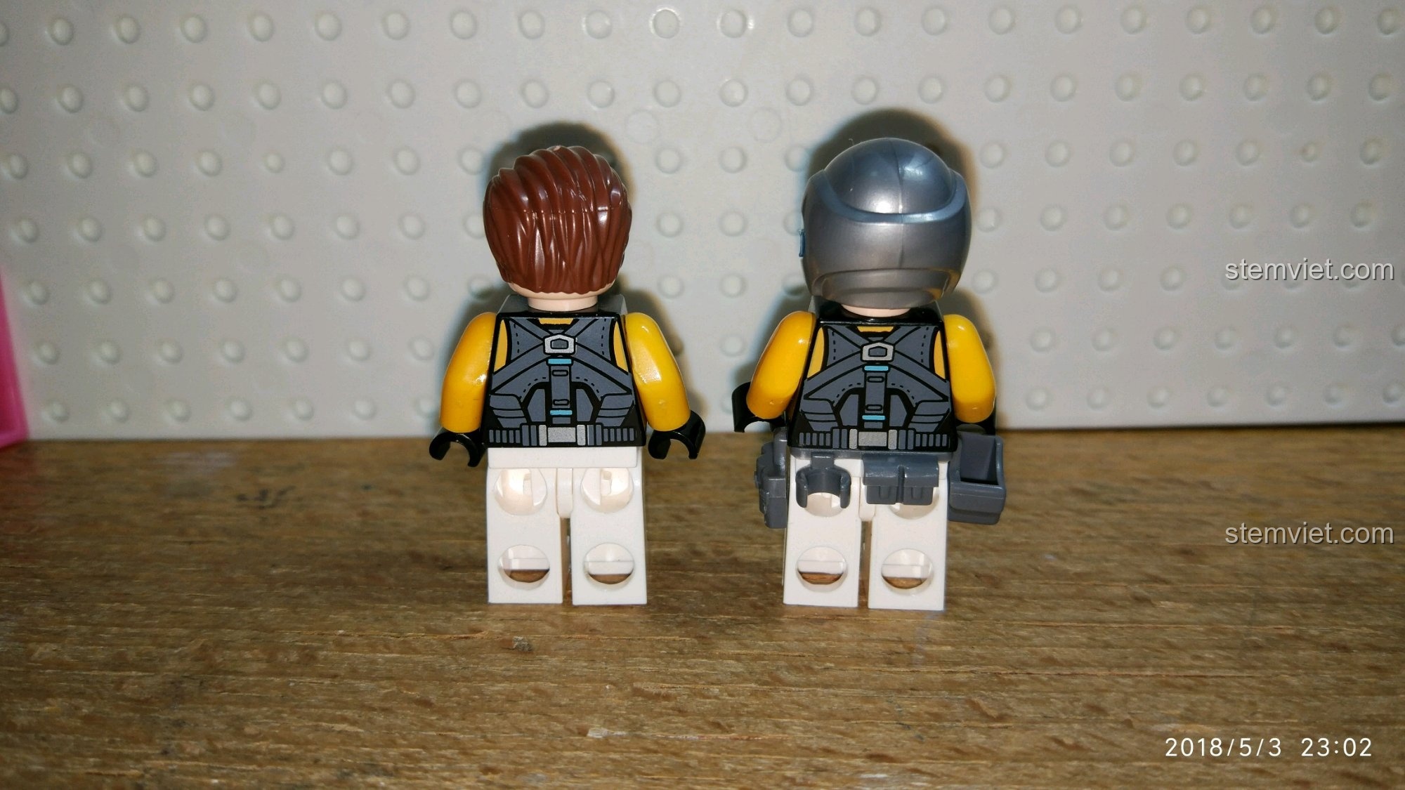 Hai mảnh in ấn của bộ đồ chơi Enlighten 2716, đánh giá Enlighten 2716 Máy bay tương lai