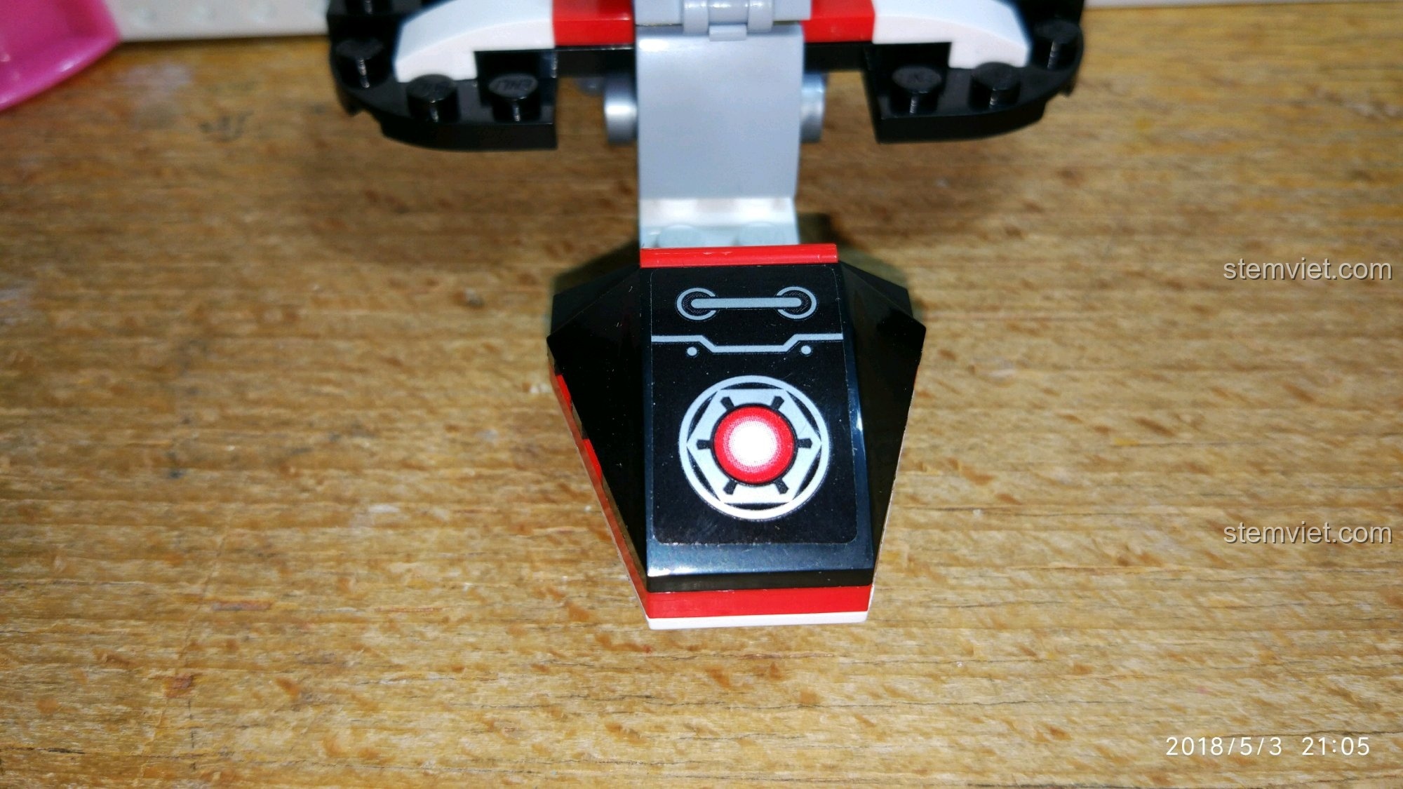 Chi tiết đáy của mô tô bay phản diện Enlighten 2714, đánh giá Enlighten 2716 Máy bay tương lai