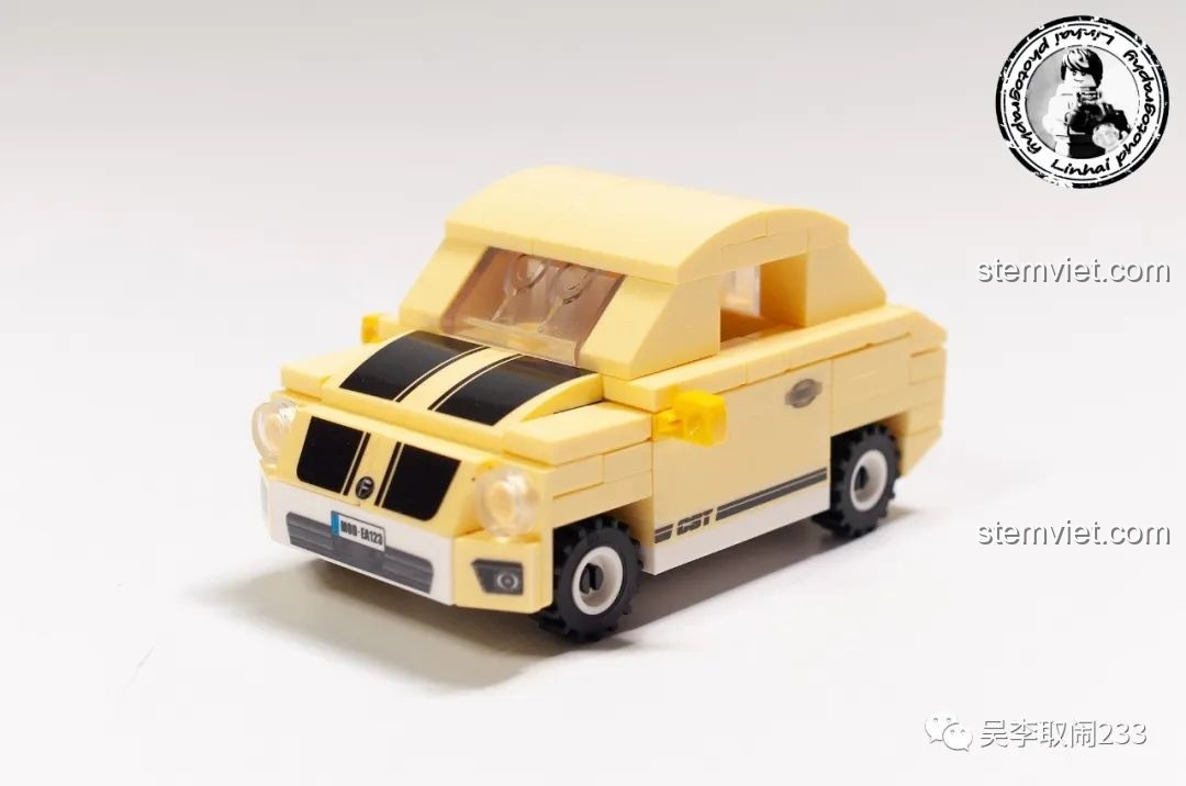 Mặt trước của mô hình xe Volkswagen Beetle Forange FC8279 với sọc đen thể thao.