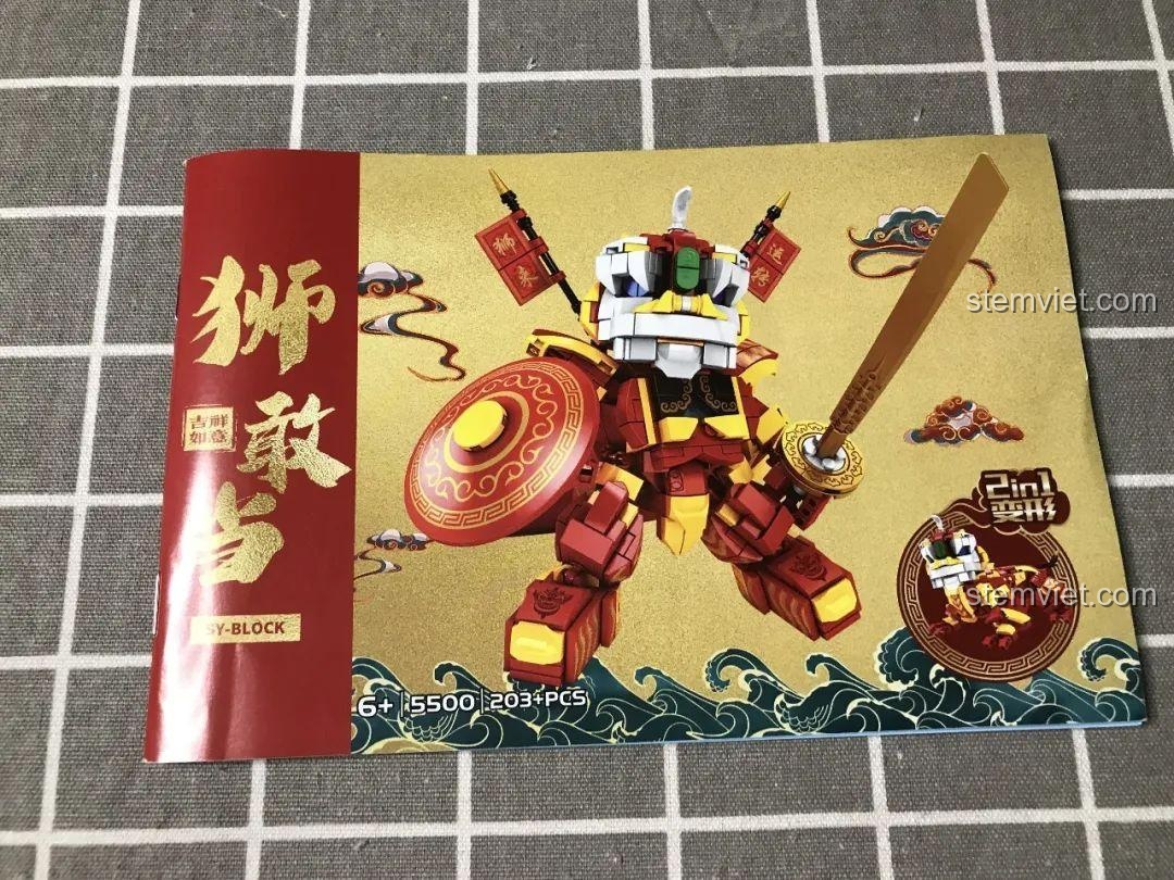 Cuốn sách hướng dẫn lắp ráp của bộ Robot Vũ Sư Biến Hình JIAZHI SY-5500 với hình ảnh mô hình robot.