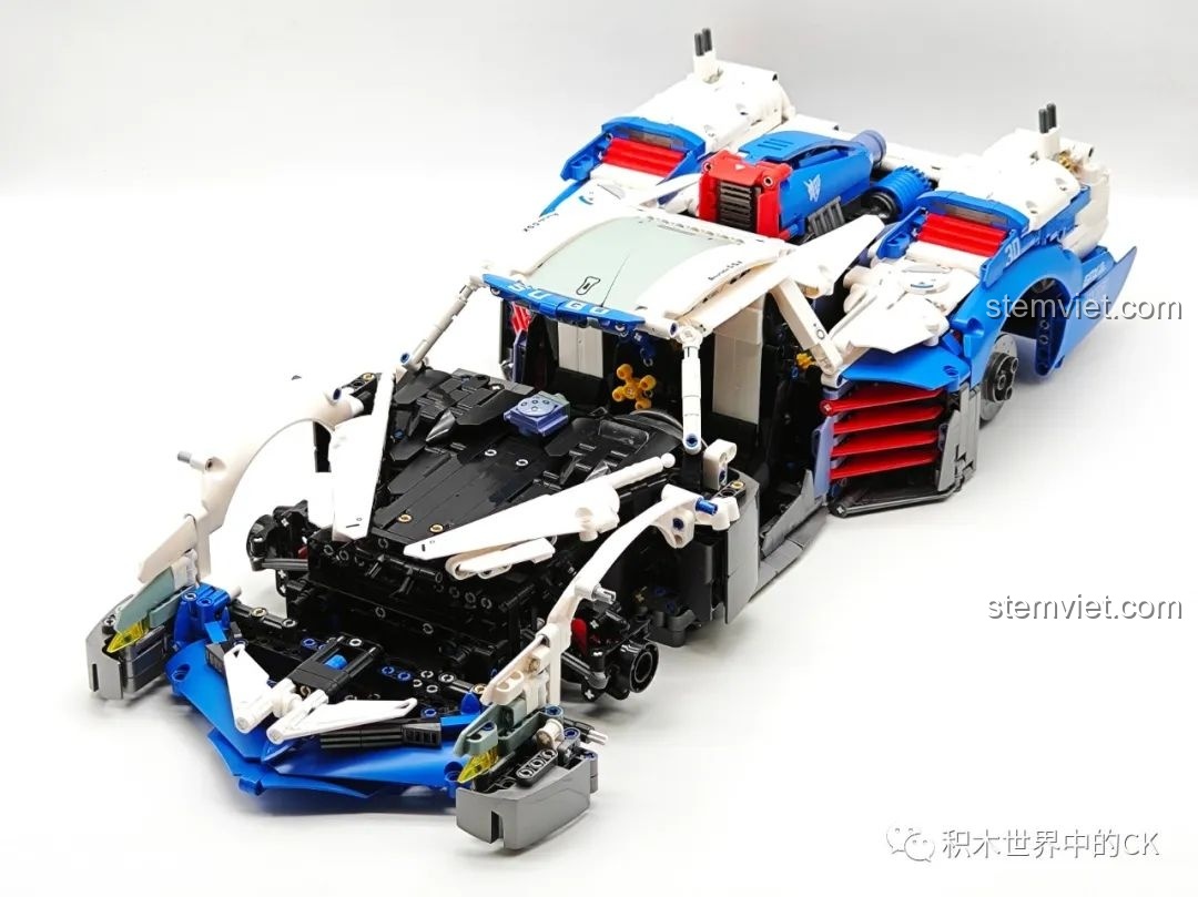 Gắn nắp capo và các chi tiết khí động học cho mô hình Xe đua của Kazami Hayato.