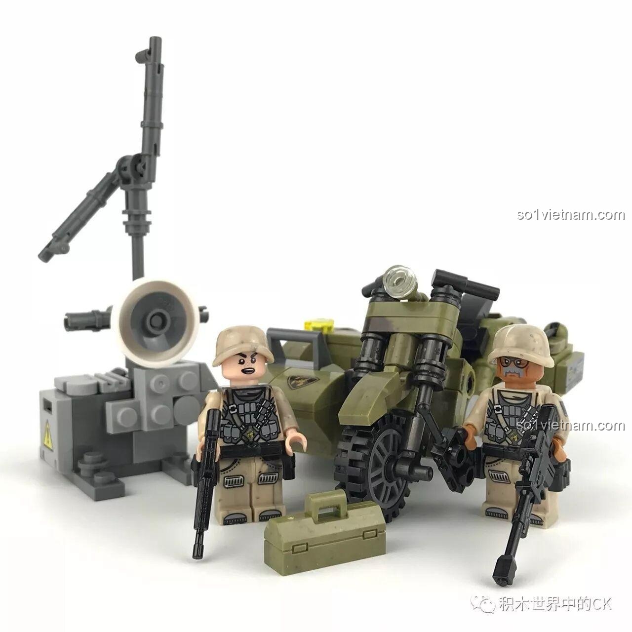 Toàn cảnh sản phẩm Mô Tô Quân Sự Ba Bánh KB007 đã hoàn thiện, một mô hình trưng bày ấn tượng cho bé trai 6 tuổi.