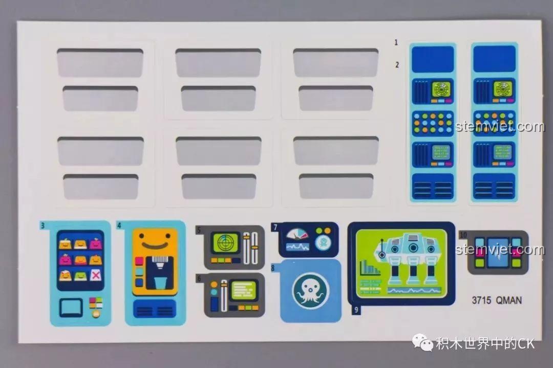 Tấm sticker đi kèm trong bộ lắp ráp QMAN 3715 Tàu Bọ Gấu Nước để trang trí cho mô hình.