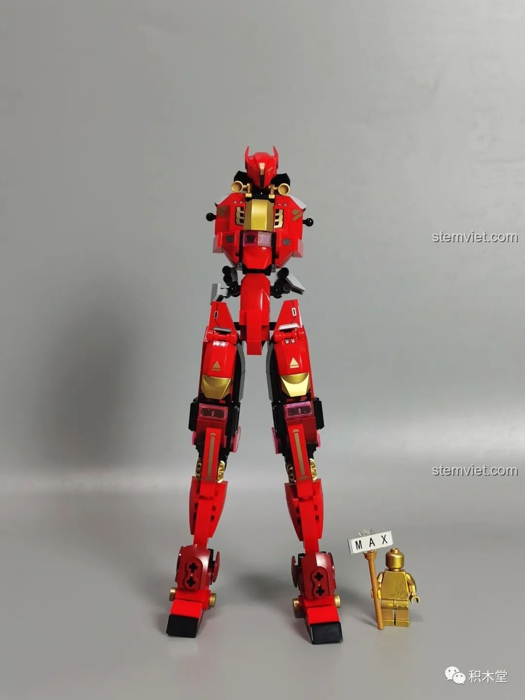 Phần chân dài của Robot Cơ Giáp Quang Kích Athena M38-B1152 đang được lắp ráp, tạo nên dáng vẻ cao ráo và ấn tượng.