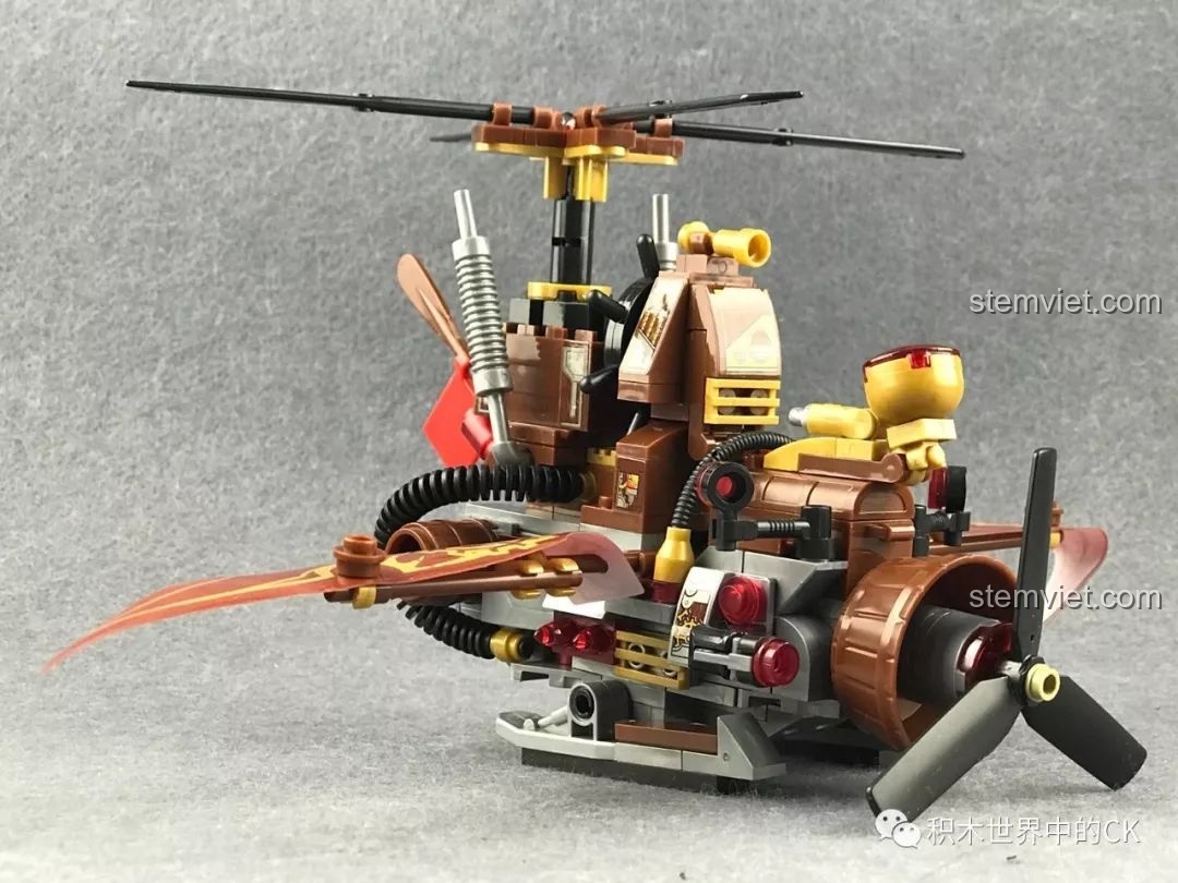 Cận cảnh buồng lái và các chi tiết cơ khí phức tạp của mô hình Winner 8047 Trực thăng Hơi nước.