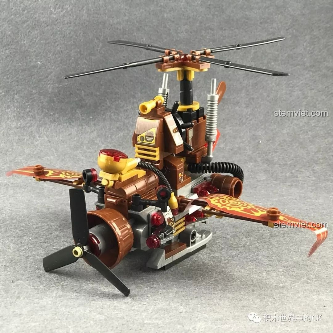 Mô hình hoàn chỉnh của Winner 8047 Trực thăng Hơi nước nhìn từ góc chính diện, với cánh quạt và chi tiết động cơ.