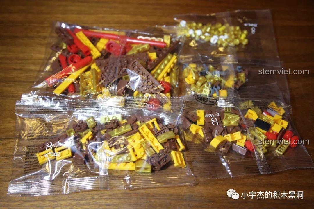 Đánh giá XINGBAO 25002 Thuyền Rồng Cung Đình, các mảnh ghép nhân vật minifigure đa dạng.