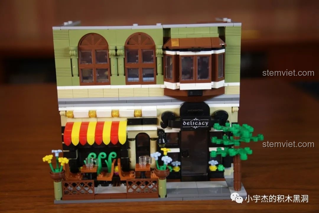 Tầng 1 và tầng 2 của bộ Zhegao QL0937 được lắp ghép lại với nhau một cách hoàn hảo.