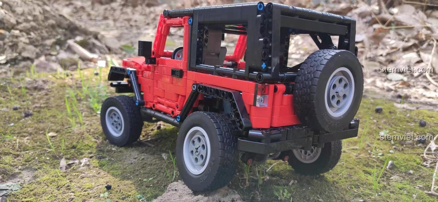 Đồ chơi mô hình Xe Jeep Địa Hình DECOOL 33005 màu đỏ, hệ thống treo linh hoạt, đáng tiền cho con trai 14 tuổi