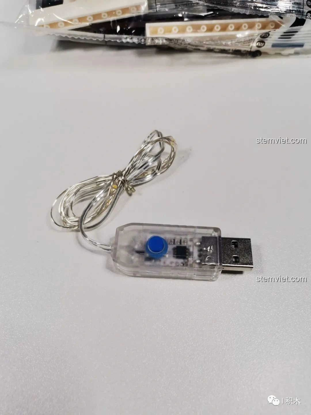 Đèn LED USB đi kèm bộ lắp ráp CaDA C66006 Nhà Bánh Bao Nhật Bản