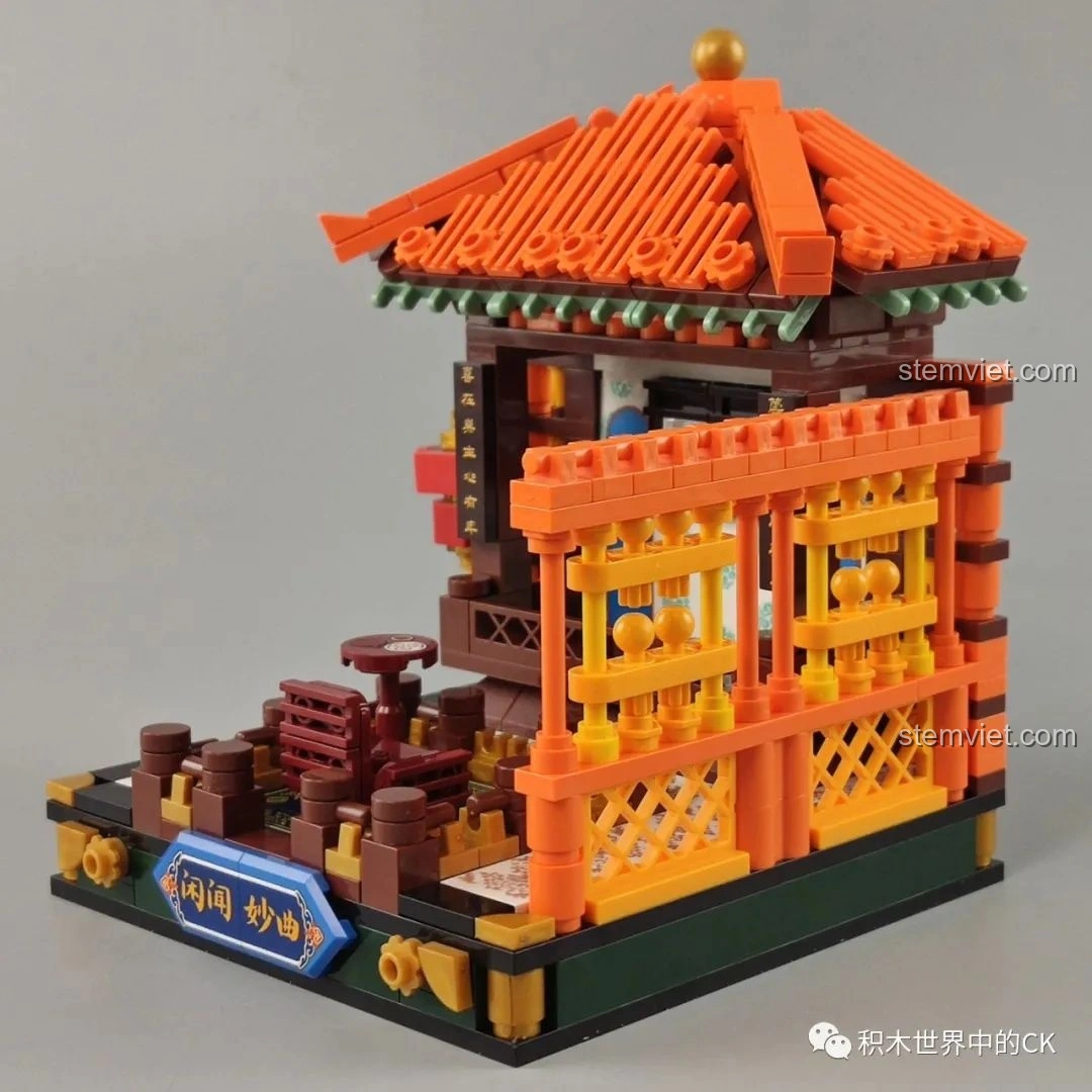 Đèn lồng đỏ rực rỡ trong bộ Keeppley K10146, tạo không khí lễ hội, ấm áp.