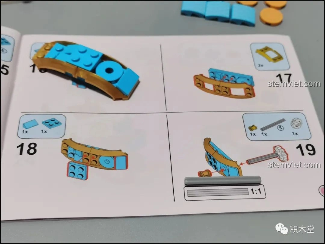 Hướng dẫn lắp ráp trục xoay của bộ Đèn Lồng Thỏ Ngọc Trung Thu Pantasy 18008.