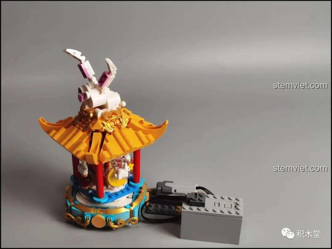 Hình ảnh quảng cáo bộ lắp ráp hoa của Pantasy.