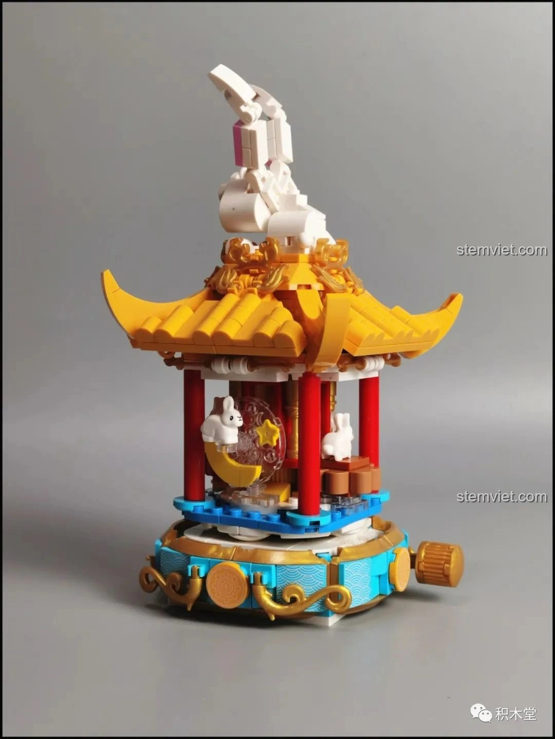 Mô hình Đèn Lồng Thỏ Ngọc Trung Thu Pantasy 18008 đã hoàn thành, nhìn từ phía sau.