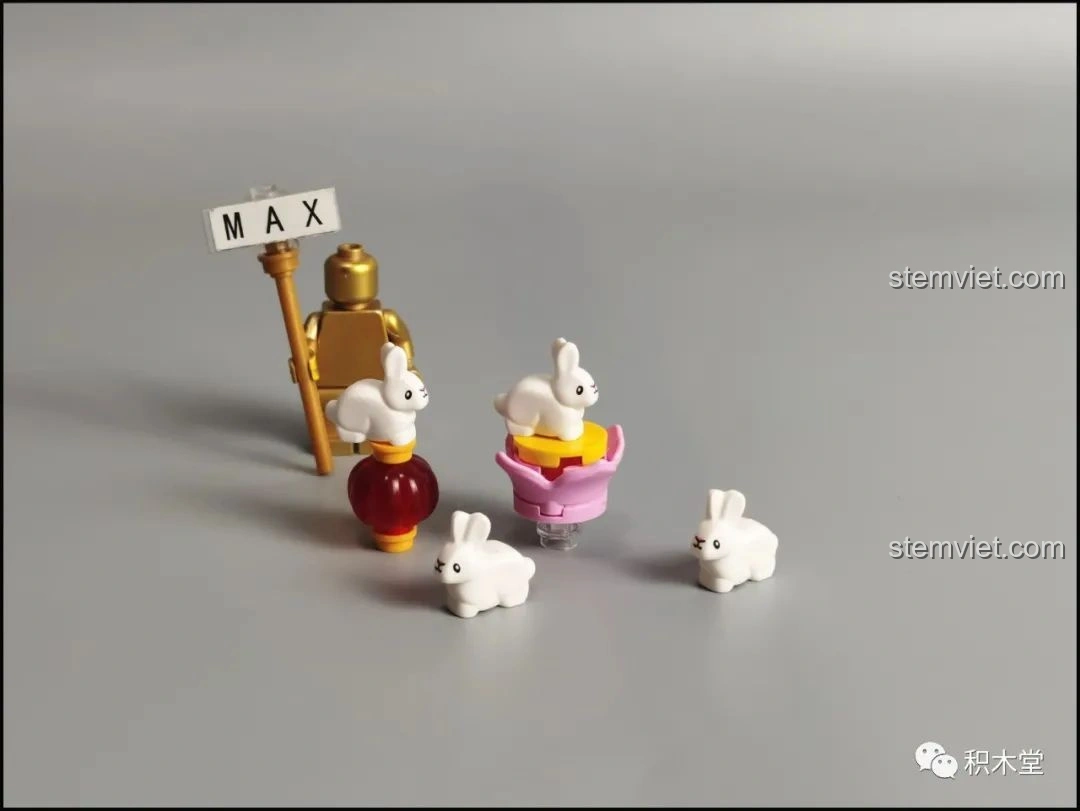 Các chi tiết từ túi số 2 của bộ Đèn Lồng Thỏ Ngọc Trung Thu Pantasy 18008 đã được lắp ráp hoàn chỉnh.