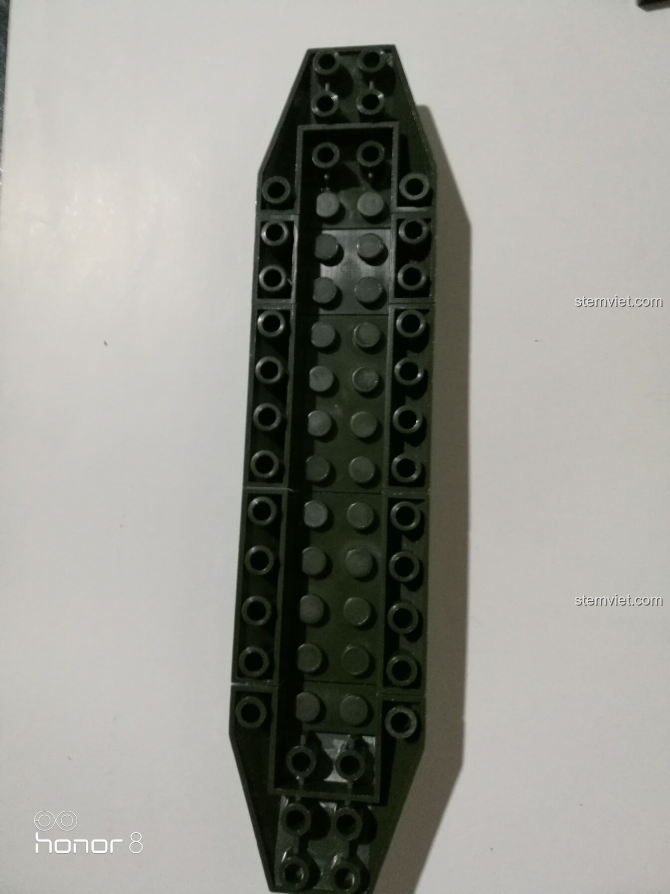 Phần thân dưới của máy bay chiến đấu Phantom từ bộ Enlighten 0275 đã được định hình với các mảnh ghép đặc biệt.