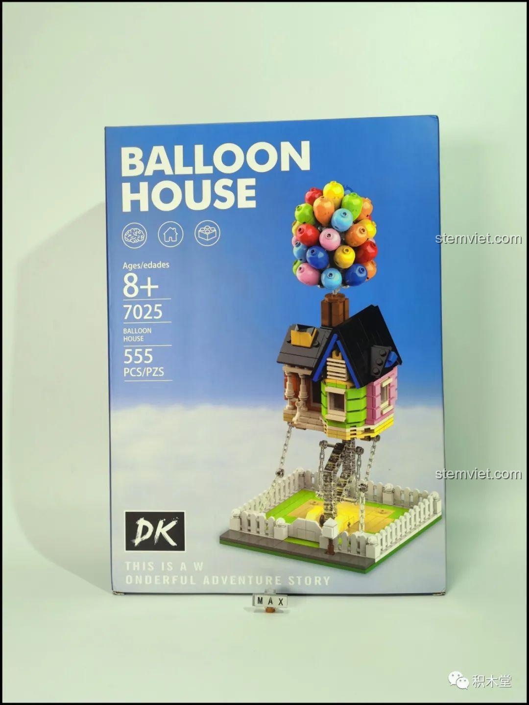Hộp sản phẩm bộ lắp ghép DK 7025 Ngôi Nhà Bóng Bay Lơ Lửng với hình ảnh ngôi nhà và chùm bóng bay rực rỡ.