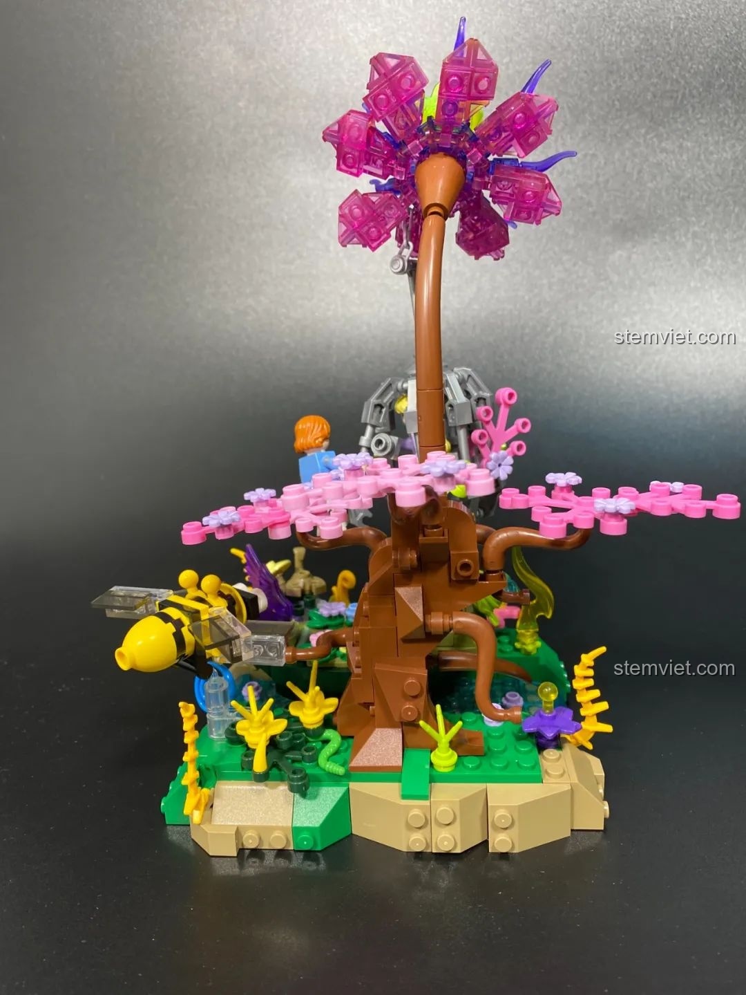 Góc nhìn bên cạnh đồ chơi lắp ráp Pantasy 15002 Mỹ Nhân Trong Lồng, đồ chơi lắp ghép Nhật Ký Tình Yêu Rừng Xanh