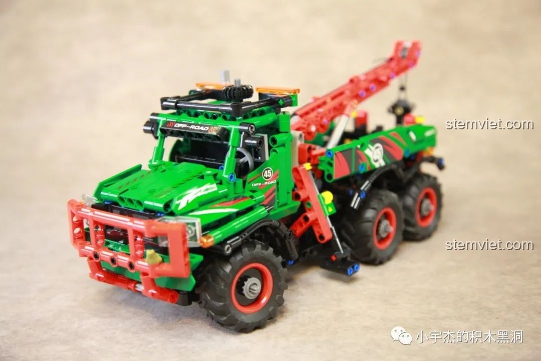 Đồ chơi lắp ráp Baja Trophy Truck cho con trai từ 6 tuổi.