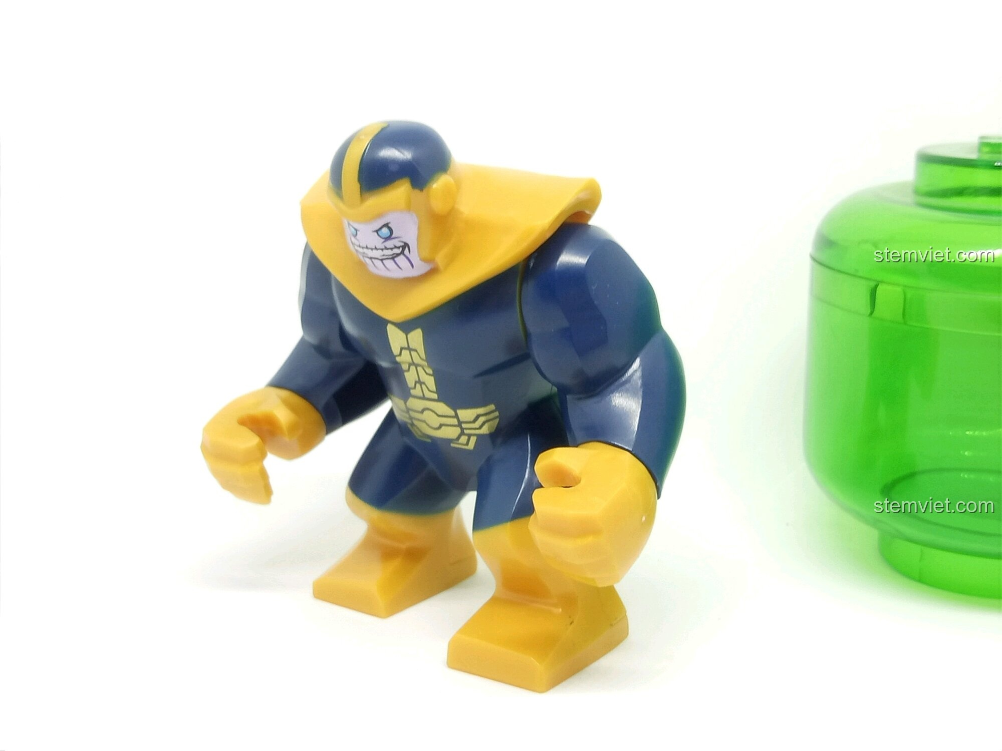 Phụ kiện phi thuyền của Thanos Degao. Chi tiết trong suốt trên đồ chơi lắp ráp.