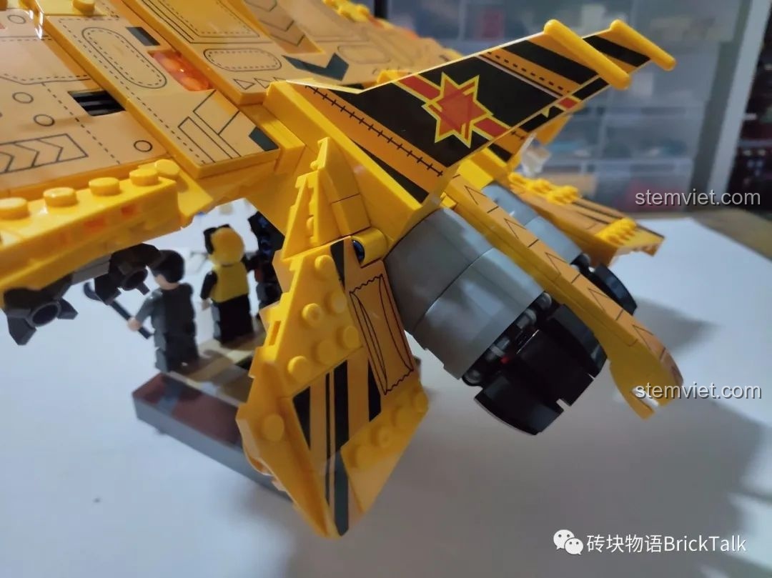 Hướng dẫn lắp ráp đế trưng bày cho đồ chơi lắp ráp Máy bay chiến đấu J-15 CAYI 2266, bước 1-4.